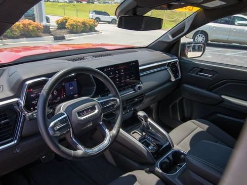 Used 2024 GMC Canyon Elevation RWD image 7