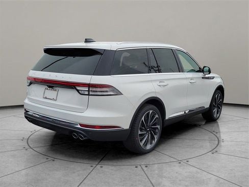 New 2025 Lincoln Aviator Reserve image 10