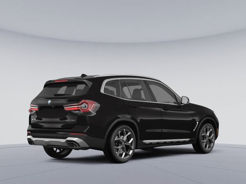 Used 2024 BMW X3 sDrive30i w/ Premium Package RWD image 3