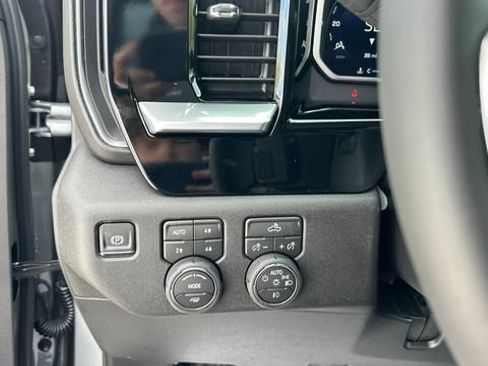 New 2026 Chevrolet Silverado 1500 RST w/ Z71 Off-Road Package AWD/4WD image 19