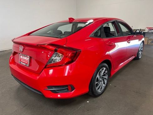 Used 2018 Honda Civic EX image 3