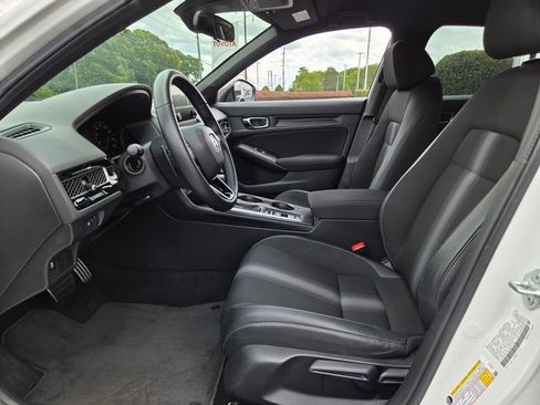 Used 2025 Honda Civic Sport image 6