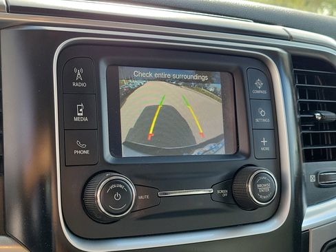 Used 2024 RAM 1500 Classic SLT AWD/4WD image 28