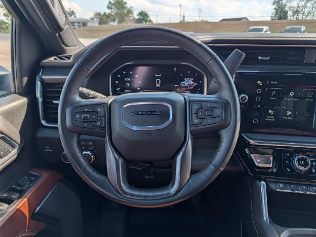 Used 2024 GMC Sierra 2500 Denali Ultimate w/ Max Trailering Package AWD/4WD image 14