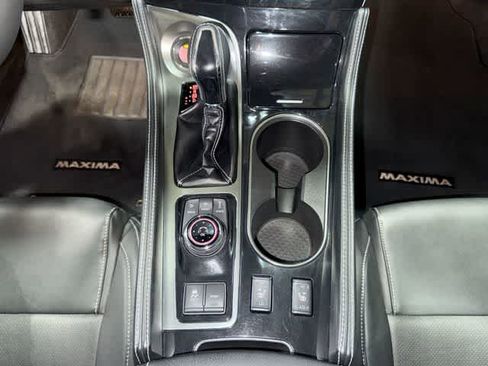 Used 2023 Nissan Maxima SV FWD image 29