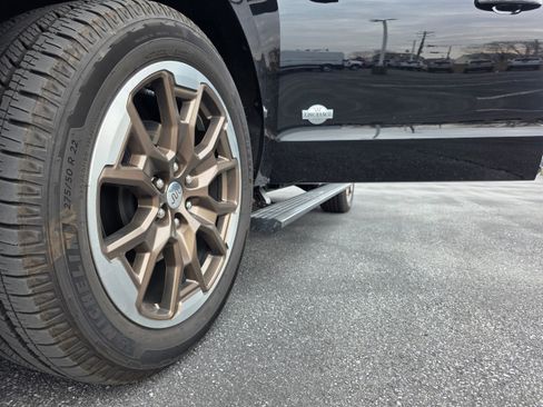 Used 2025 Ford Expedition King Ranch image 19