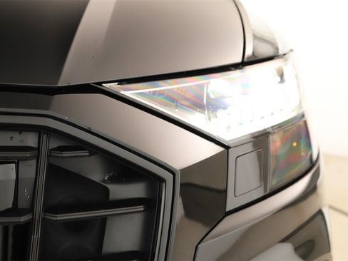 Used 2023 Audi Q8 Premium Plus w/ Premium Plus Package image 35