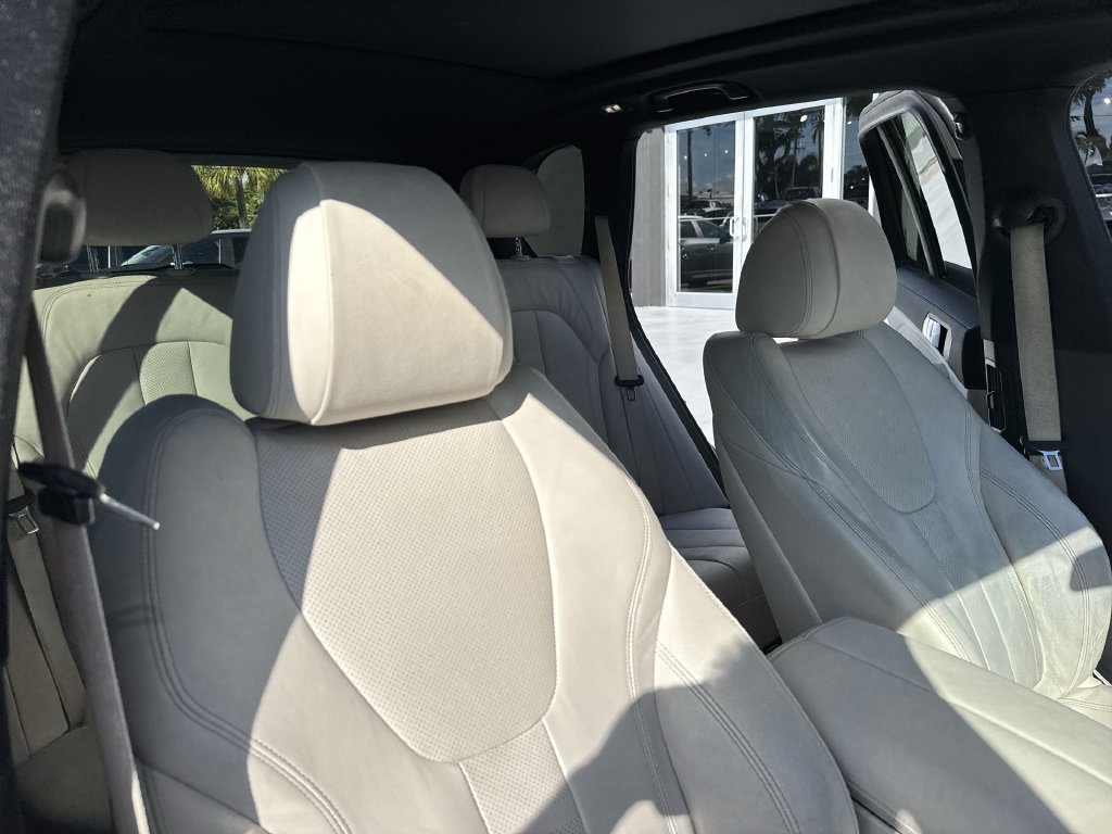 Used 2022 BMW X5 sDrive40i w/ M Sport Package RWD image 46