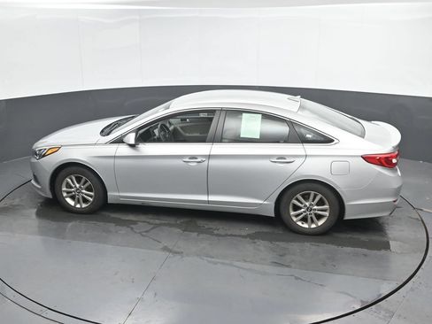 Used 2017 Hyundai Sonata SE FWD image 34