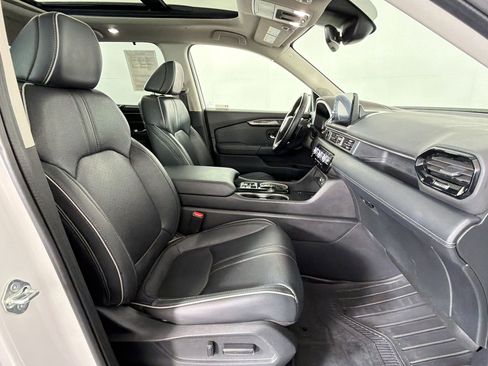 Used 2023 Honda Pilot Elite image 30