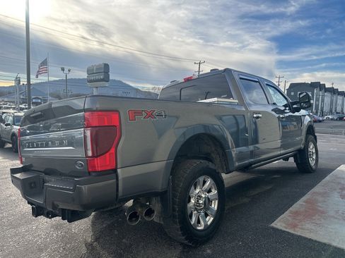 Used 2021 Ford F250 Platinum image 4