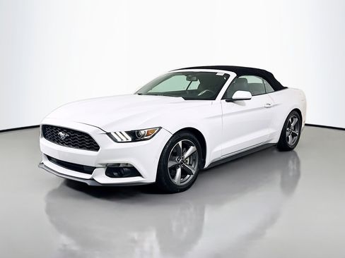 Used 2016 Ford Mustang Convertible w/ Equipment Group 051A image 4