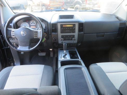 Used 2011 Nissan Titan PRO-4X image 15