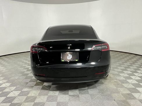 Used 2022 Tesla Model 3 image 8