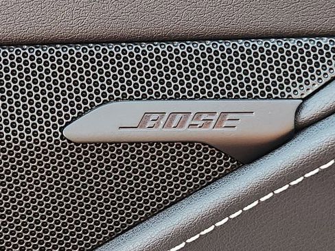 Used 2024 Chevrolet Corvette Stingray Coupe w/ Z51 Performance Package image 18