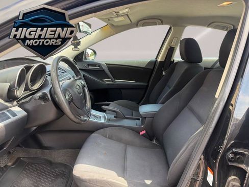 Used 2011 MAZDA MAZDA3 i Touring FWD image 13
