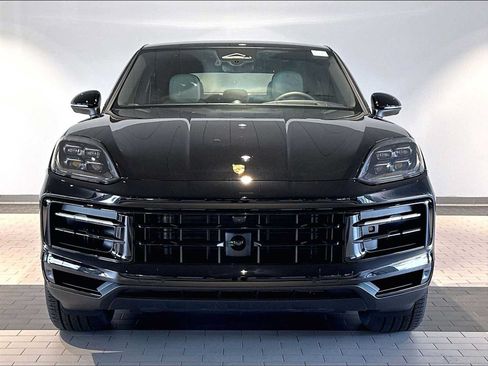 New 2026 Porsche Cayenne Coupe AWD/4WD image 10