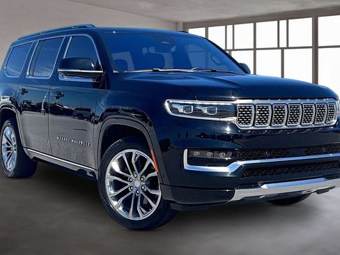 Used 2022 Jeep Grand Wagoneer Series II w/ Premium Group II AWD/4WD image 10