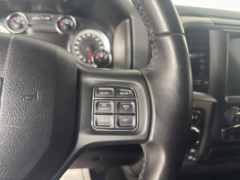 Used 2019 RAM 1500 Classic SLT w/ Luxury Group AWD/4WD image 21