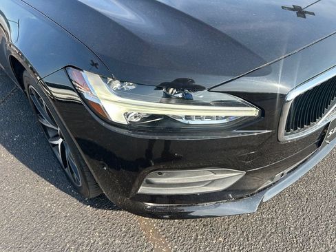 Used 2018 Volvo S90 T5 Momentum w/ Convenience Package AWD/4WD image 5
