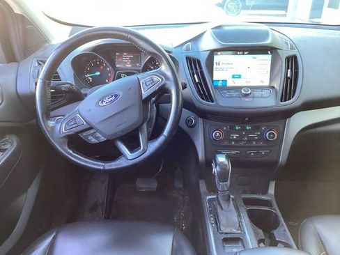 Used 2019 Ford Escape SEL image 18
