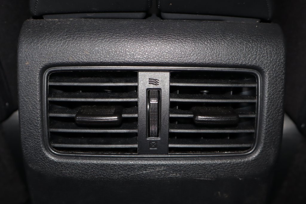 Used 2023 Nissan Rogue SV AWD/4WD image 36