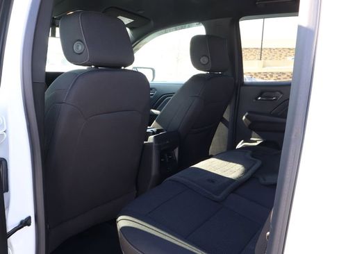 Used 2024 Chevrolet Colorado LT w/ LT Convenience Package image 32