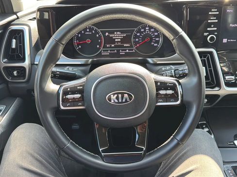 Used 2021 Kia Sorento S AWD/4WD image 10