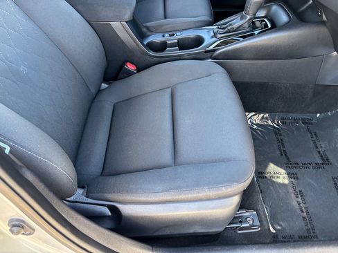 Used 2024 Toyota Corolla LE FWD image 32