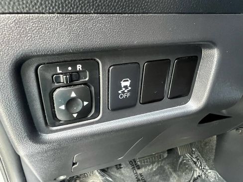 Used 2018 Mitsubishi Mirage ES image 21