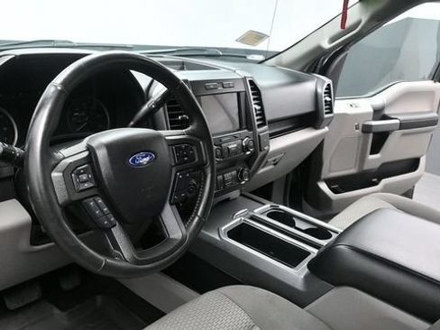 Used 2019 Ford F150 XLT w/ Equipment Group 302A Luxury AWD/4WD image 17