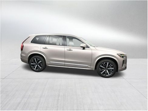 New 2026 Volvo XC90 T8 Core AWD/4WD image 6