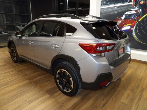 Used 2023 Subaru Crosstrek 2.0i Premium image 8
