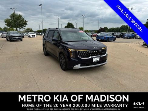 Used 2026 Kia Carnival EX FWD image 7