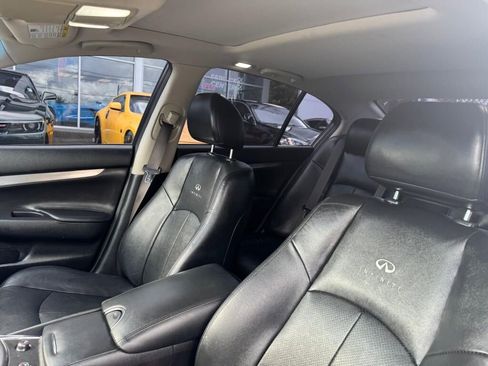 Used 2013 INFINITI G37 Journey w/ Premium Pkg image 9