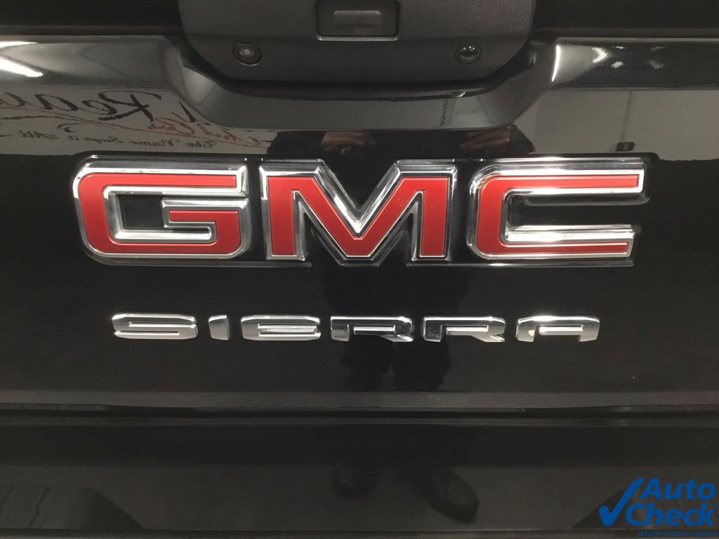 Used 2019 GMC Sierra 1500 Elevation w/ Elevation Value Package AWD/4WD image 12