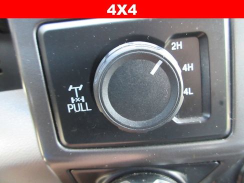 Used 2017 Ford F150 XLT w/ Equipment Group 302A Luxury AWD/4WD image 19