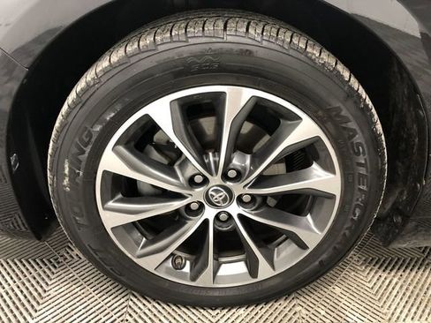 Used 2016 Toyota Avalon XLE Premium image 29