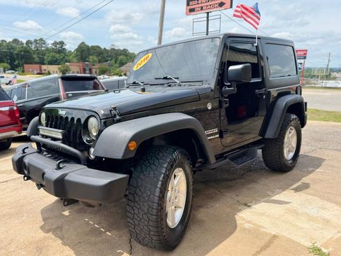 Used 2016 Jeep Wrangler Sport w/ Quick Order Package 24S AWD/4WD image 4