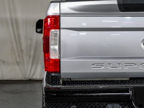 Used 2018 Ford F350 Lariat w/ Lariat Ultimate Package AWD/4WD image 42