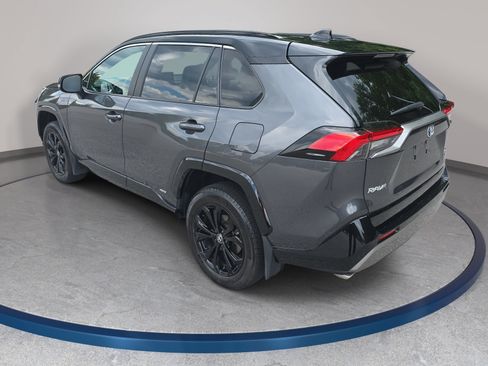 Used 2024 Toyota RAV4 XSE AWD/4WD image 7