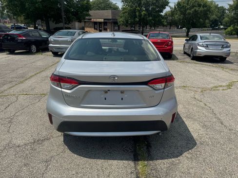 Used 2020 Toyota Corolla LE image 3