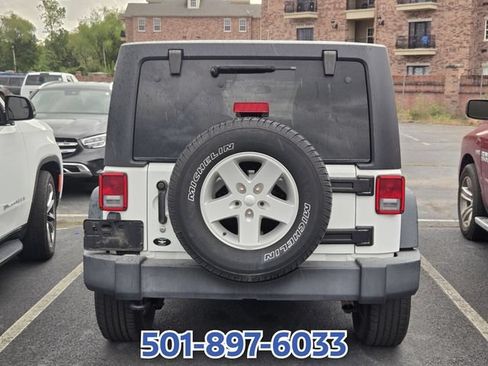 Used 2018 Jeep Wrangler Unlimited Sport S AWD/4WD image 4