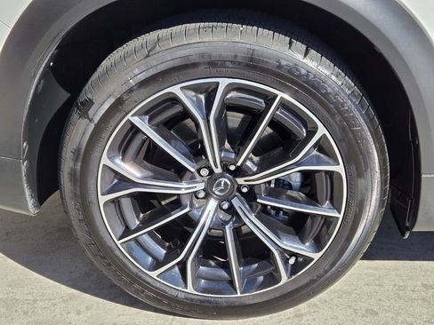 Used 2025 MAZDA CX-70 Plug-In Hybrid w/ Premium Pkg image 9