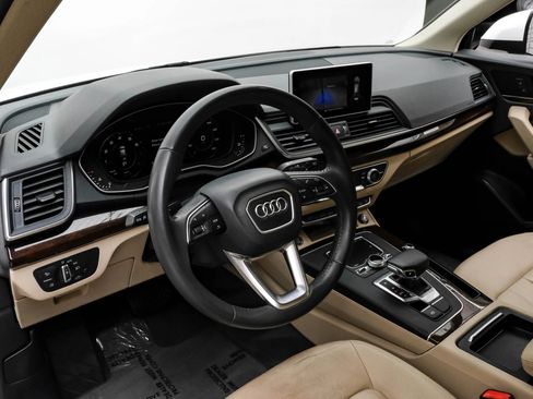 Used 2018 Audi Q5 2.0T Premium AWD/4WD image 2
