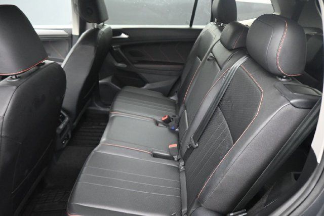 Used 2024 Volkswagen Tiguan Wolfsburg Edition FWD image 19