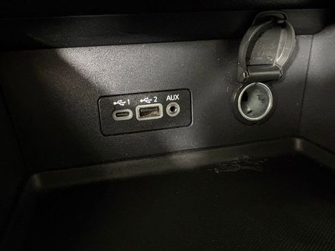 Used 2023 Nissan Sentra SV FWD image 31