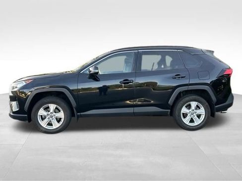 Used 2021 Toyota RAV4 XLE w/ XLE Grade Weather Package AWD/4WD image 2