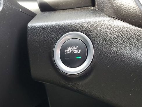 Used 2024 GMC Terrain SLE FWD image 15