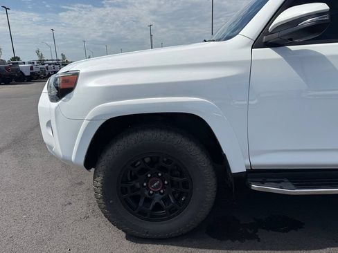 Used 2020 Toyota 4Runner SR5 Premium AWD/4WD image 30